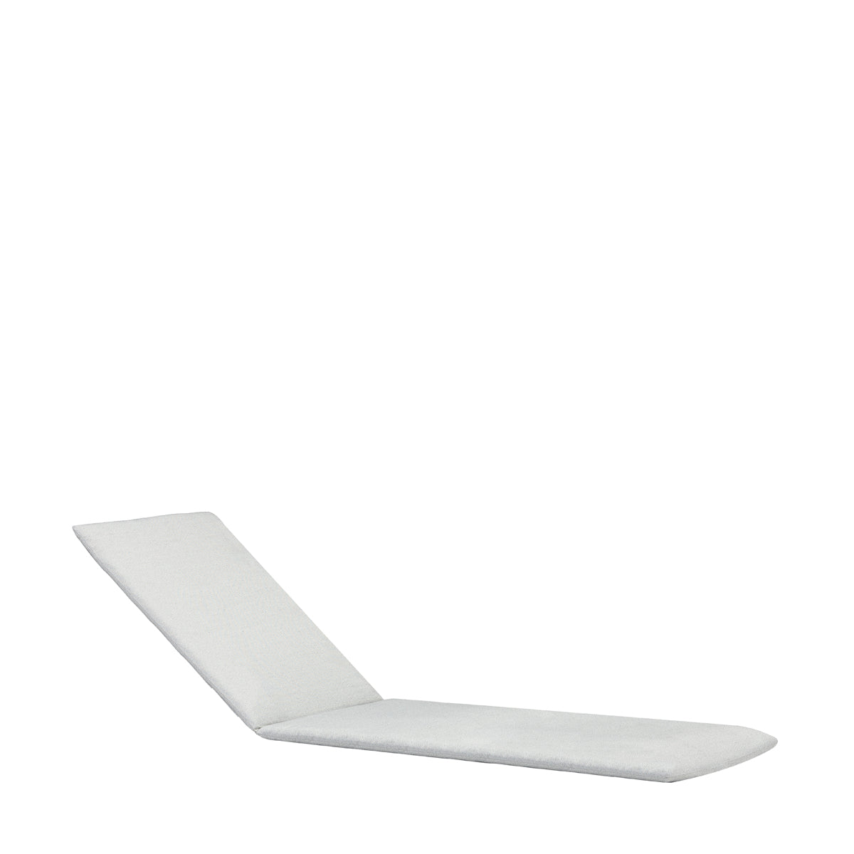 that's living outdoor polo chaise lounge tiger mat with cushion outdoor chaises and sunbeds