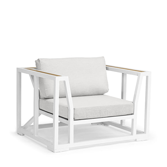 that's living outdoor oasis arm chair white stock outdoor lounge chairs